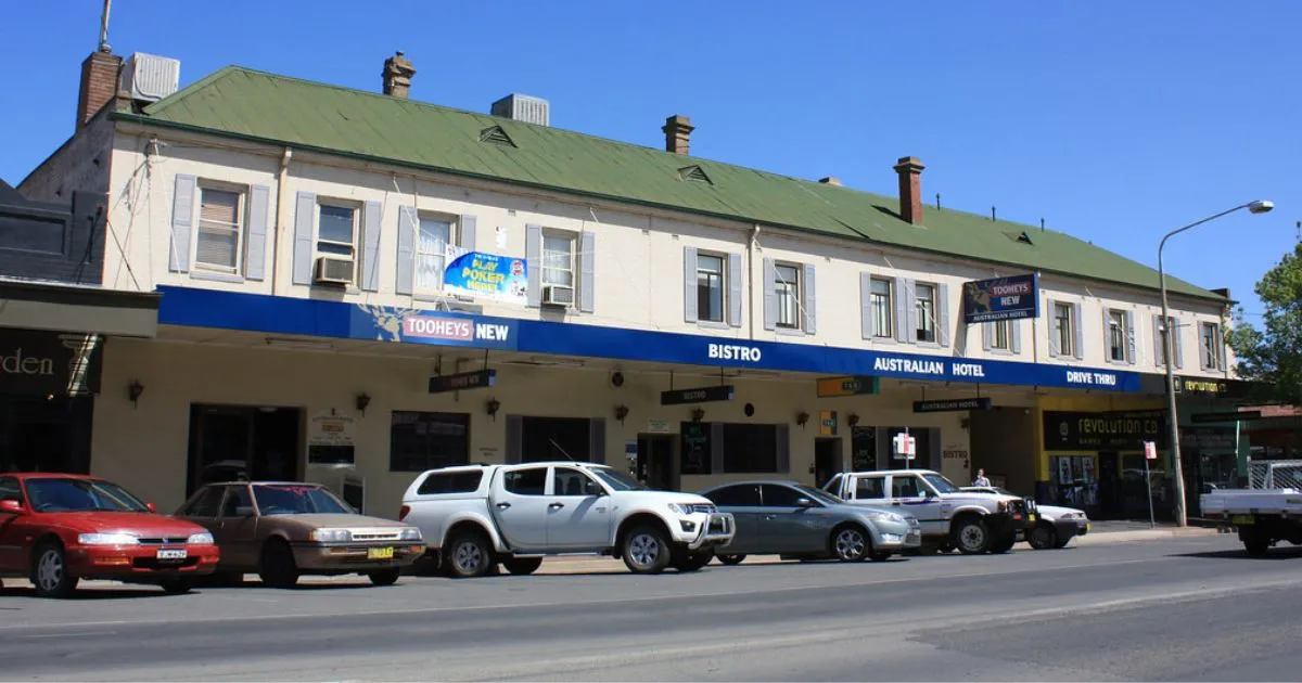 Parking outside Australian Hotel in West Sydney