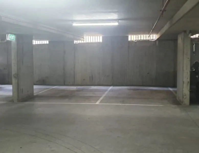 Parking For Rent - Carparking - Royal Melbourne Exhibition- Cbd Carlton