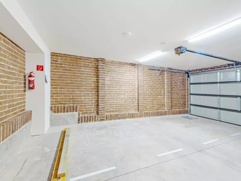 Parking For Rent - Carspace Plus Storage In Garage With Automatic Roller Door.