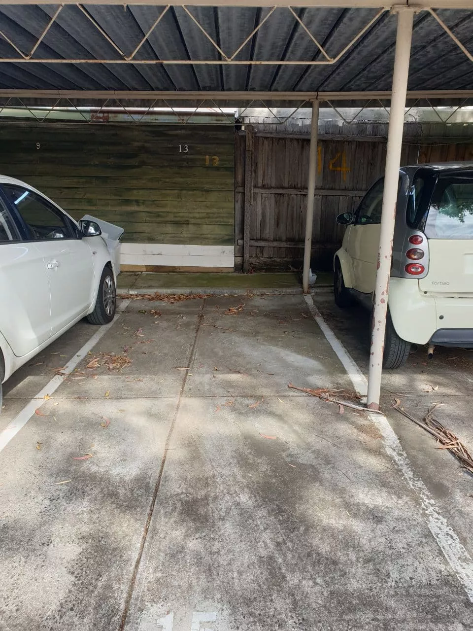 Parking For Rent - Cheap Shaded Car Space In Hawthorn Near Swinburne Uni (car Park)