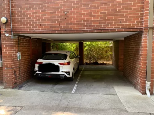 Parking Spaces For Rent - Convenient, Sheltered, Easily Accessible Car Parking A Stones Throw Away From Toorak Rd & Chapel St!