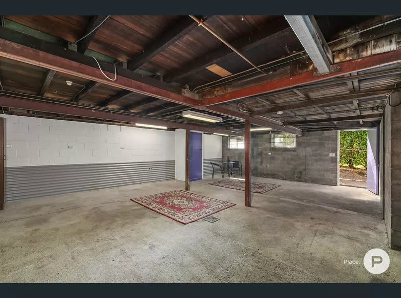 Garage And Workshop New Farm Near James Street-opening Suitable For Small Suv Or Sedan