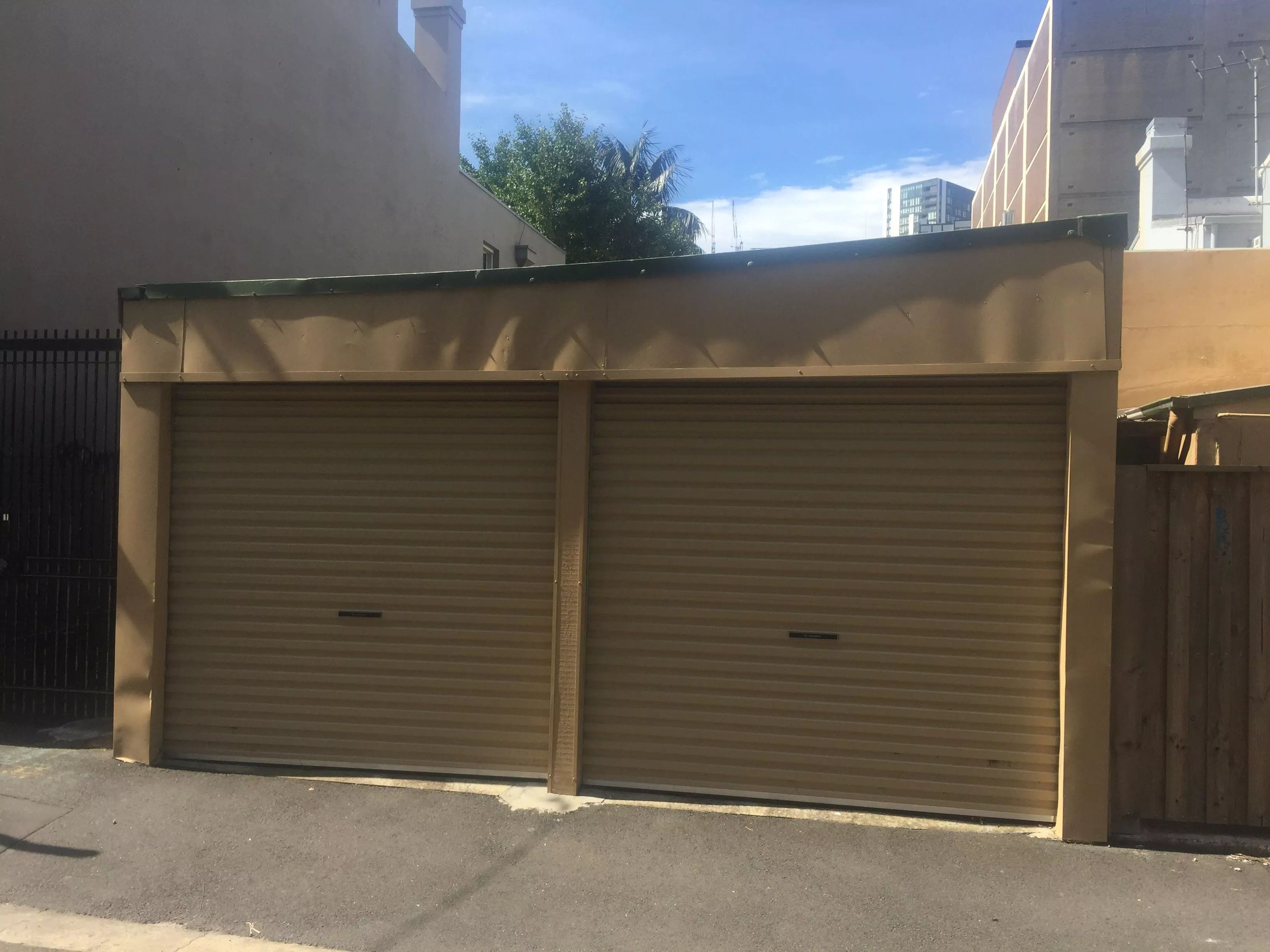 Parking For Rent - Lock Up Garage Ultimo