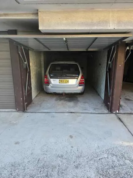 Parking Lock Up Garage Cnr Brighton Boulevard & Wairoa Ave Bondi Beach