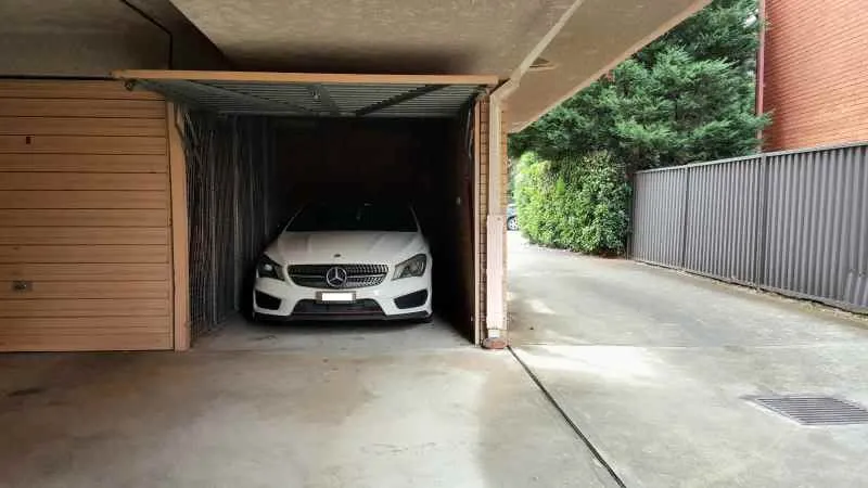 (parramatta) Cover Parking Garage Near Cbd