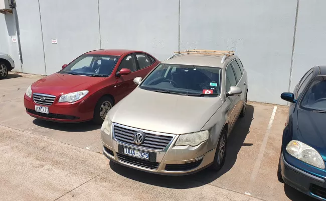 Parking Spaces For Rent - 1.personal Spot Near Trams And Nth Melbourne Train Station. Camera Security And No Time Restriction