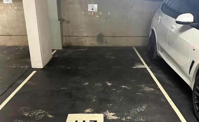 Parking Spaces For Rent - 24/7 Reserved Parking Space In The Middle Of The Cbd Swiped Card Access And Access To Showers.