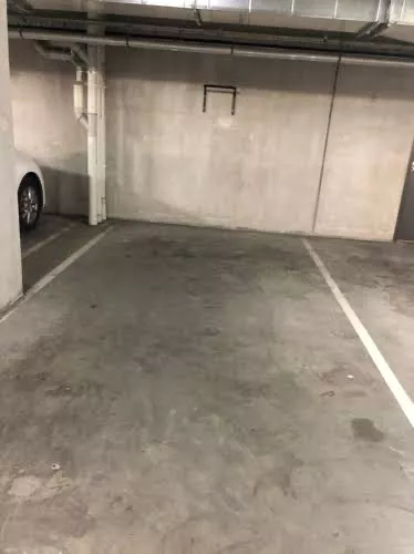 Parking For Rent - Available Carpark Space In 888 Collins St Dockland