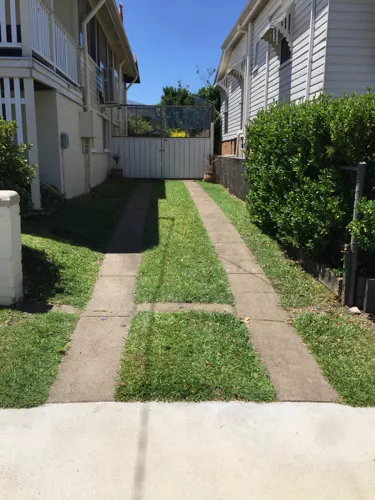 Parking Spaces For Rent - Quiet Street Only Seven Minutes Walk To Pa Hospital. Driveway Is Away From The Street And Traffic