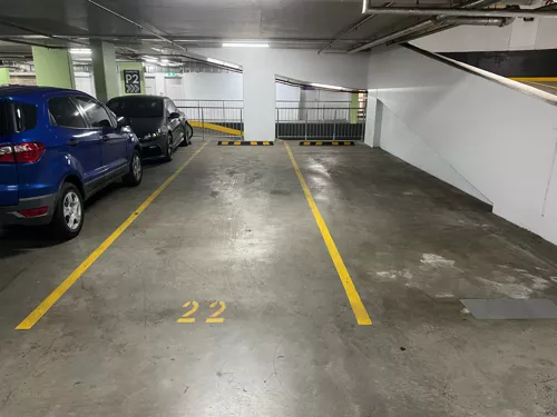 Parking Spaces For Rent - Really Large Space And Available 24 Hours(call Me)! Near To The Green Square Train Station!!