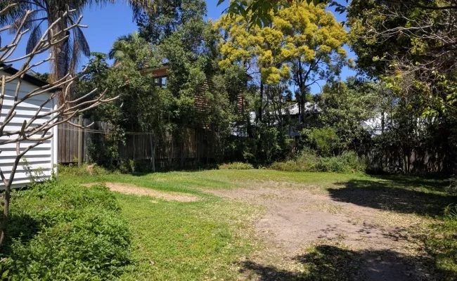 Parking For Rent - Spring Hill Back Yard