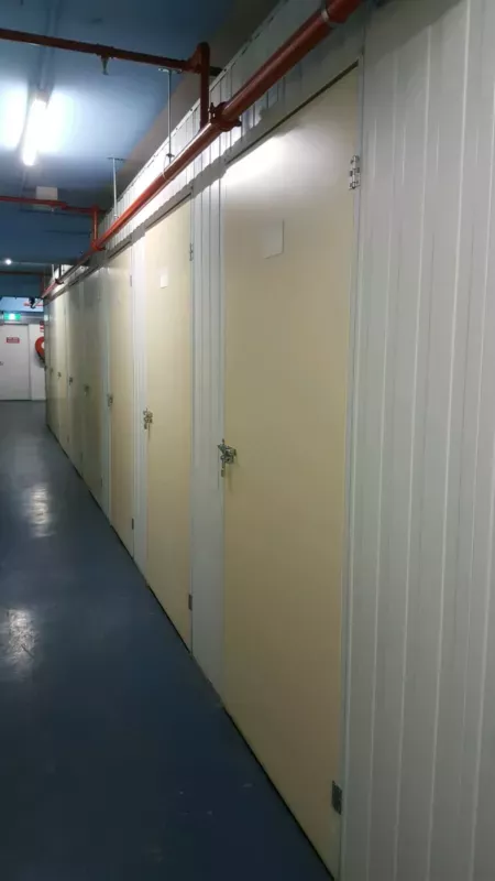 Parking For Rent - Storage Unit In Great Cbd Location