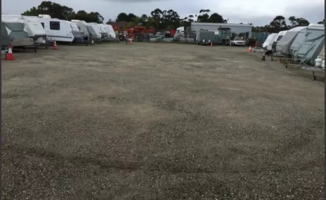 Parking For Rent - Wattleup - Secure Open Space For Caravan/boat/campervan Near Kwinana Freeway